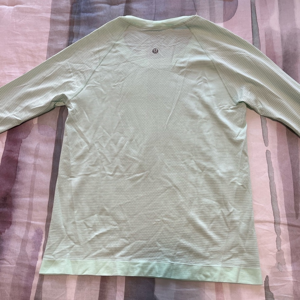 NEW Swiftly Tech Long Sleeve Shirt 2.0 *Race Length - Picture 3 of 5